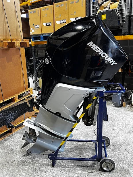 Used 300hp mercury V8 Verado 4 stroke 2020 model, XL or XXL shaft, full brand new rig kit included inc power steering