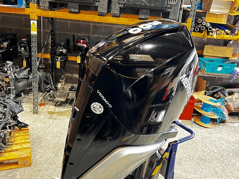 Used 300hp mercury V8 Verado 4 stroke 2020 model, XL or XXL shaft, full brand new rig kit included inc power steering