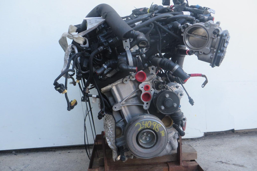 2018 BMW 330i Engine Assembly