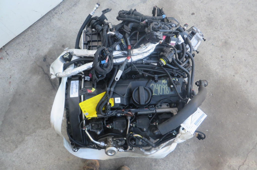 2018 BMW 330i Engine Assembly